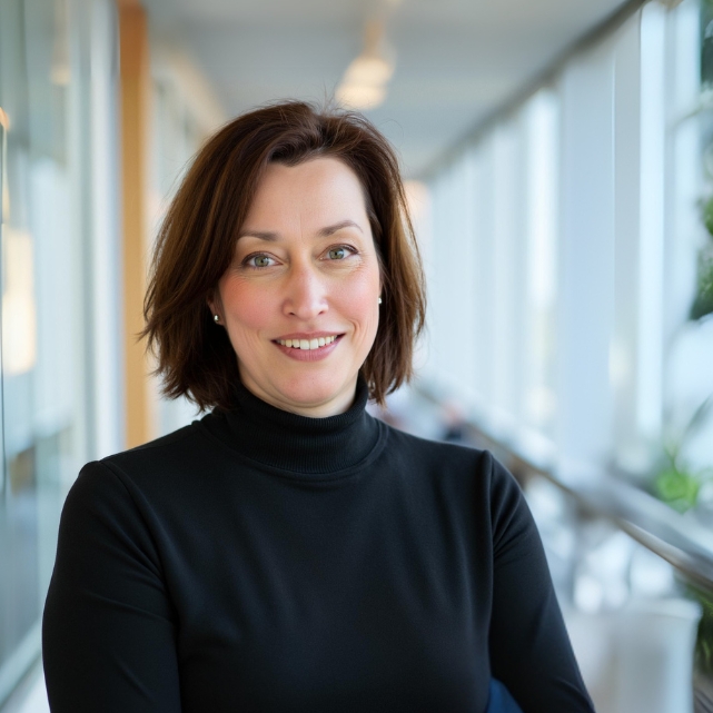 Porträt von Dr. Julia Staffa, Expertin für agiles Coaching und Transformation in KMU